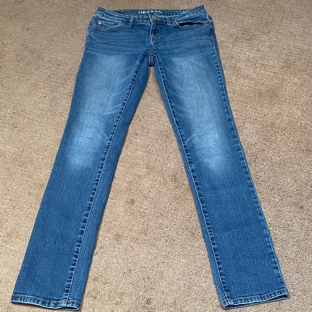Aeropostale Size 4 Long Blue Straight Leg Women's Jeans Classic